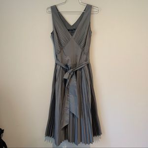 New Gray Banana Republic Dress Size 4
